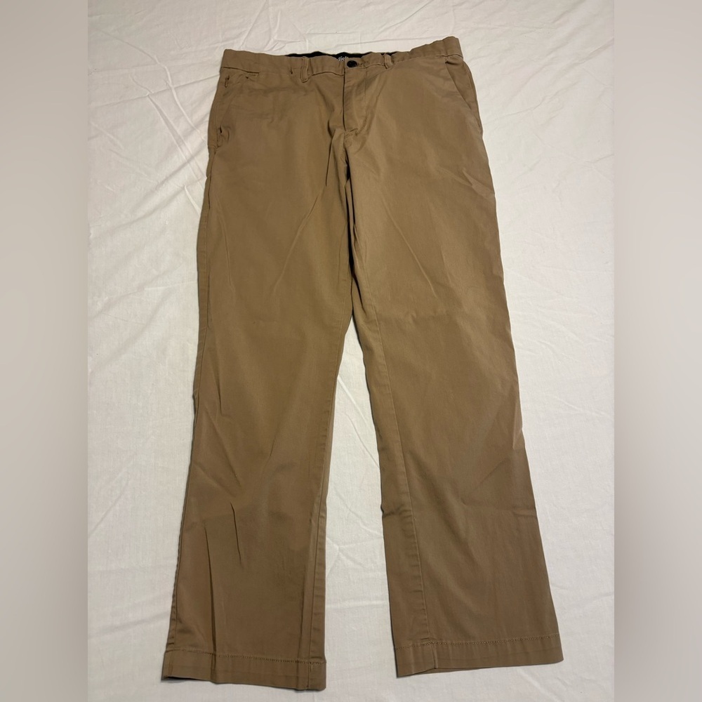 Goodfellow & Co Men's Brown Chinos 33W X 30L added stretch, quick dry